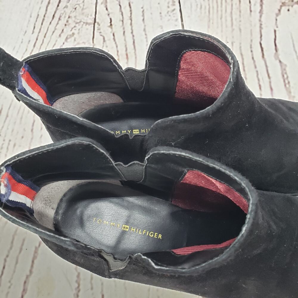 Tommy Hilfiger Women's Black Faux Suede Leather Ankle Boots Size 8.5M - Picture 6 of 12